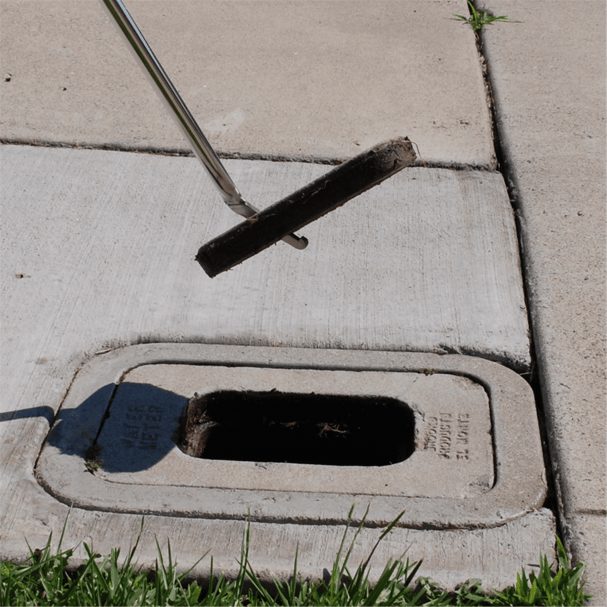 Pipeline Stainless Steel Meter Lid Lifter, 36" Length
