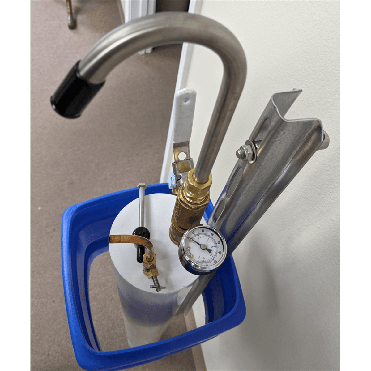Water Plus Corp Add a 0-160 PSI Pressure Gauge to Any 301 Above Grade Sampling Station