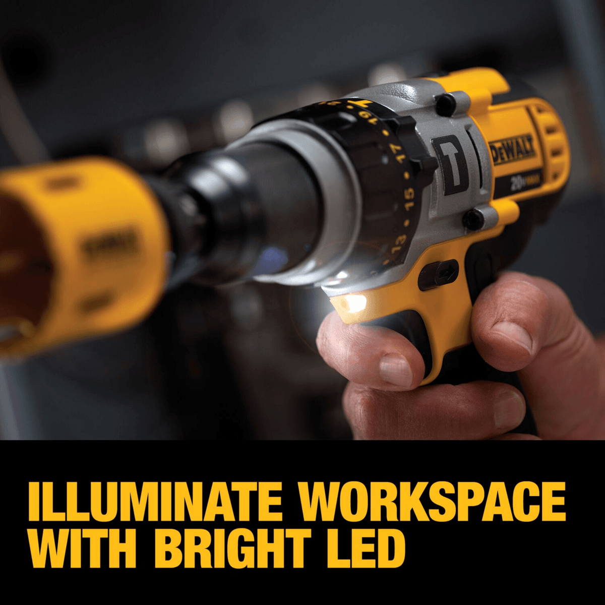 DEWALT 20V MAX Hammer Drill w/ 4.0Ah Batteries
