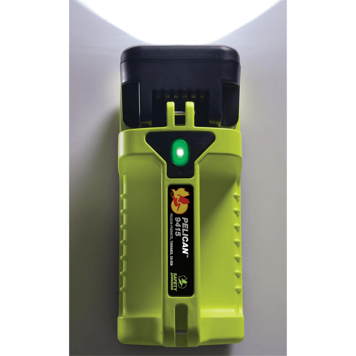 Pelican™ 9415 Safety Rated LED Lantern, Safety Yellow