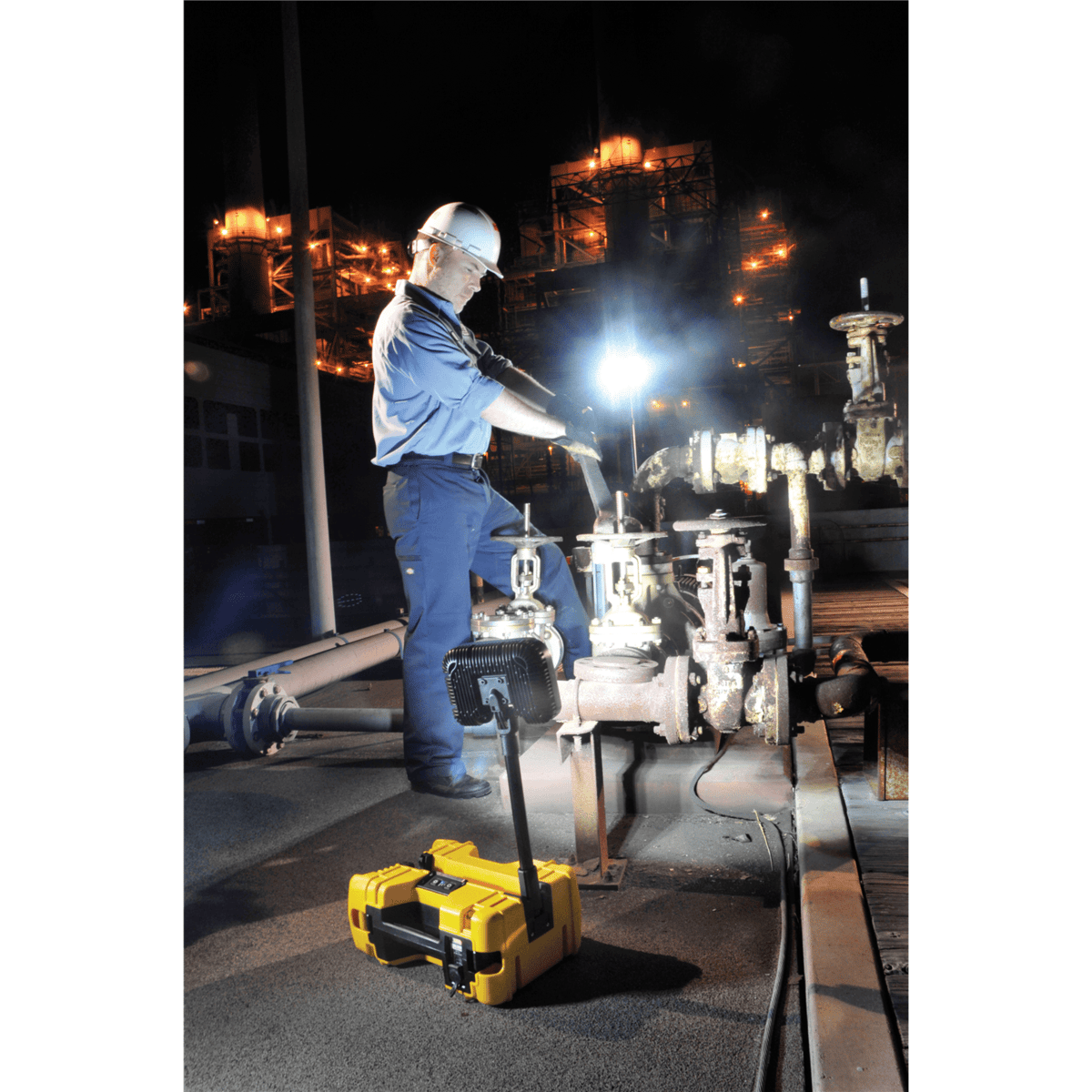 Pelican™ 9480 Remote Area Light, Yellow