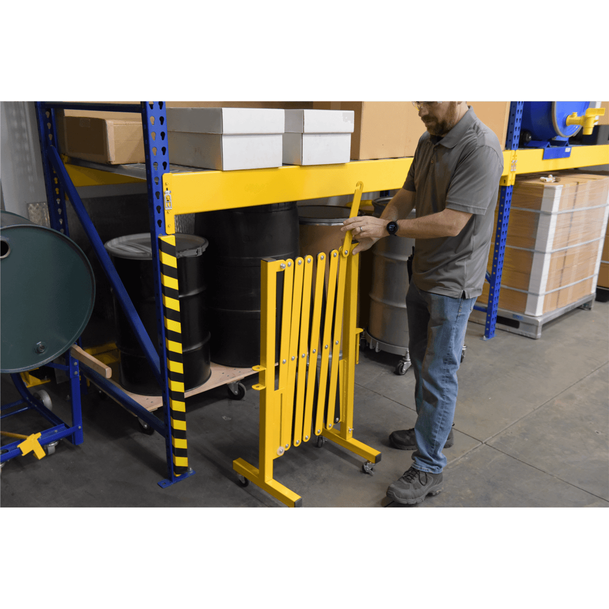Vestil Steel Expand-A-Gate with Casters 45 In. x 45 In. x 39 In. 144 In. Yellow EXGATE-30-C