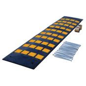 Vestil Rubber SpeedHump Asphalt Hardware 110-3/4In x 23-1/2In x 1-5/8In 40000Lb Blk/Yel RSH-108-24-A