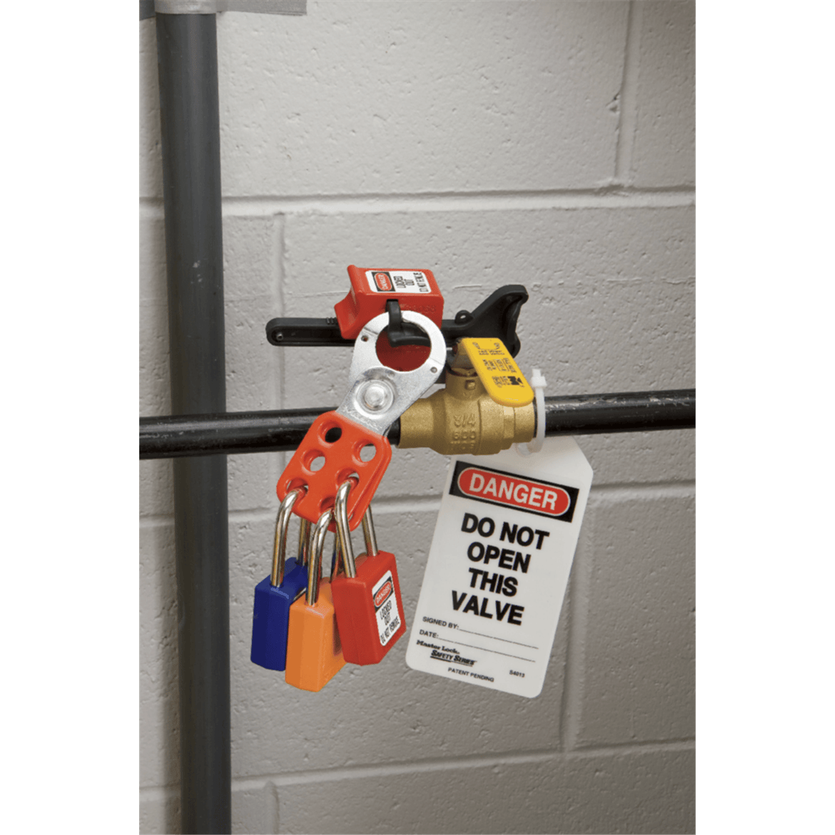 Master Lock® Seal Tight™ Handle-on Ball Valve Lockout, S3068