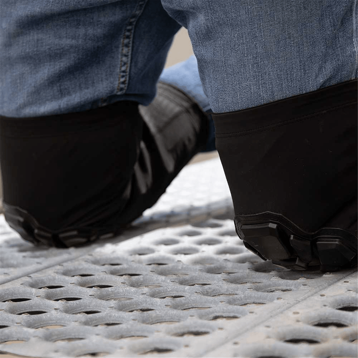 Klein® Tools Heavy Duty Knee Pad Sleeves, S/M