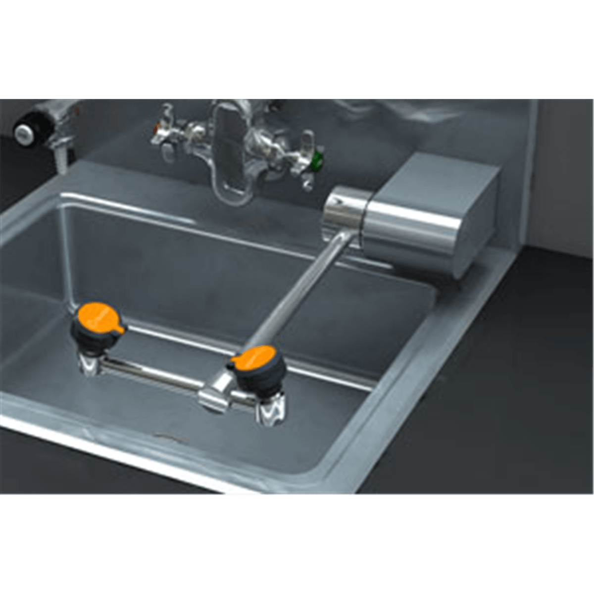 Guardian® AutoFlow™ Eyewash, Wall Mounted, Swing Down G1848