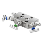 Rosemount 3-Valve Manifold for Differential Pressure Transmitters, 305RC32B11