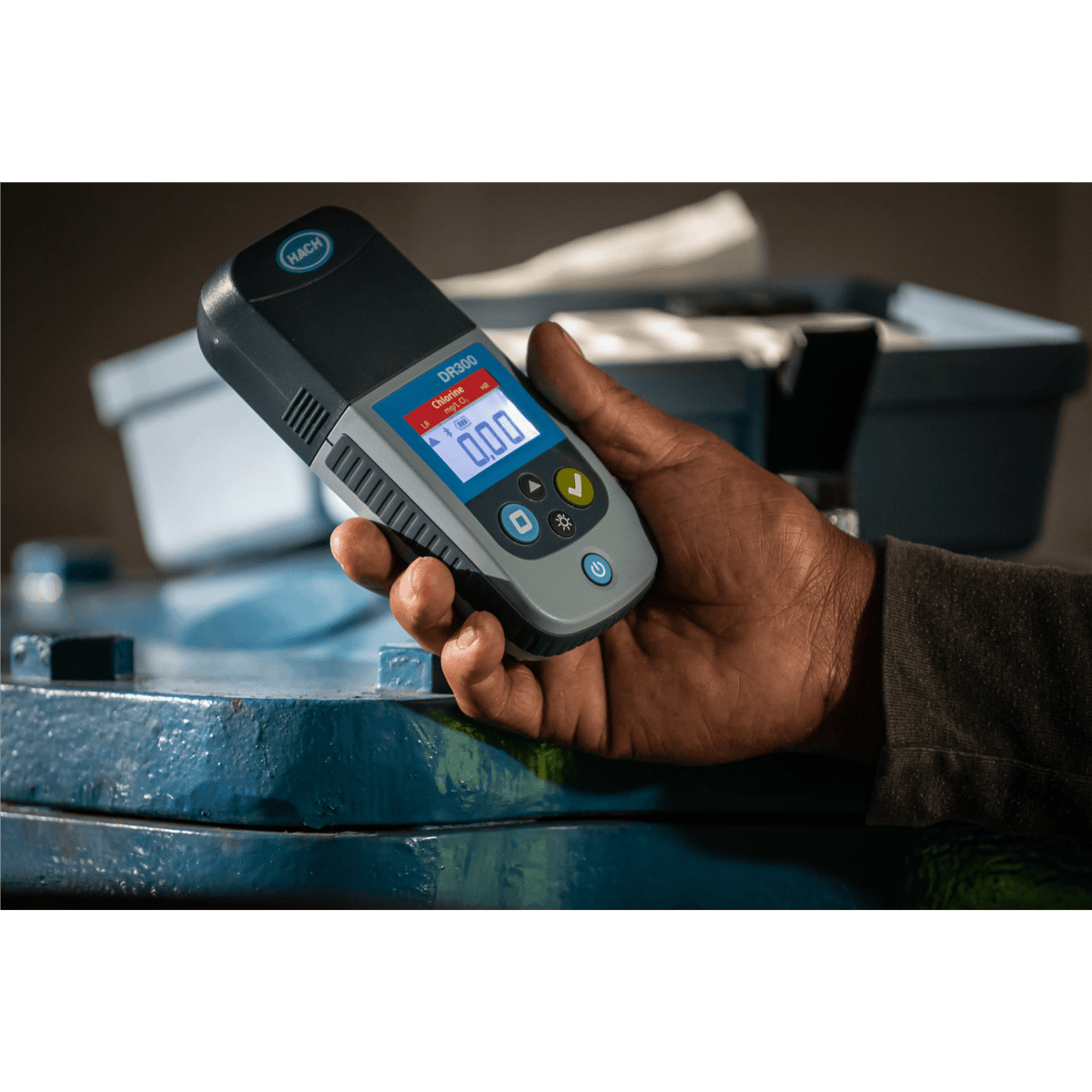 Hach DR300 Pocket Colorimeter, Chlorine, Free + Total, LR/HR, with Box, LPV445.97.00110