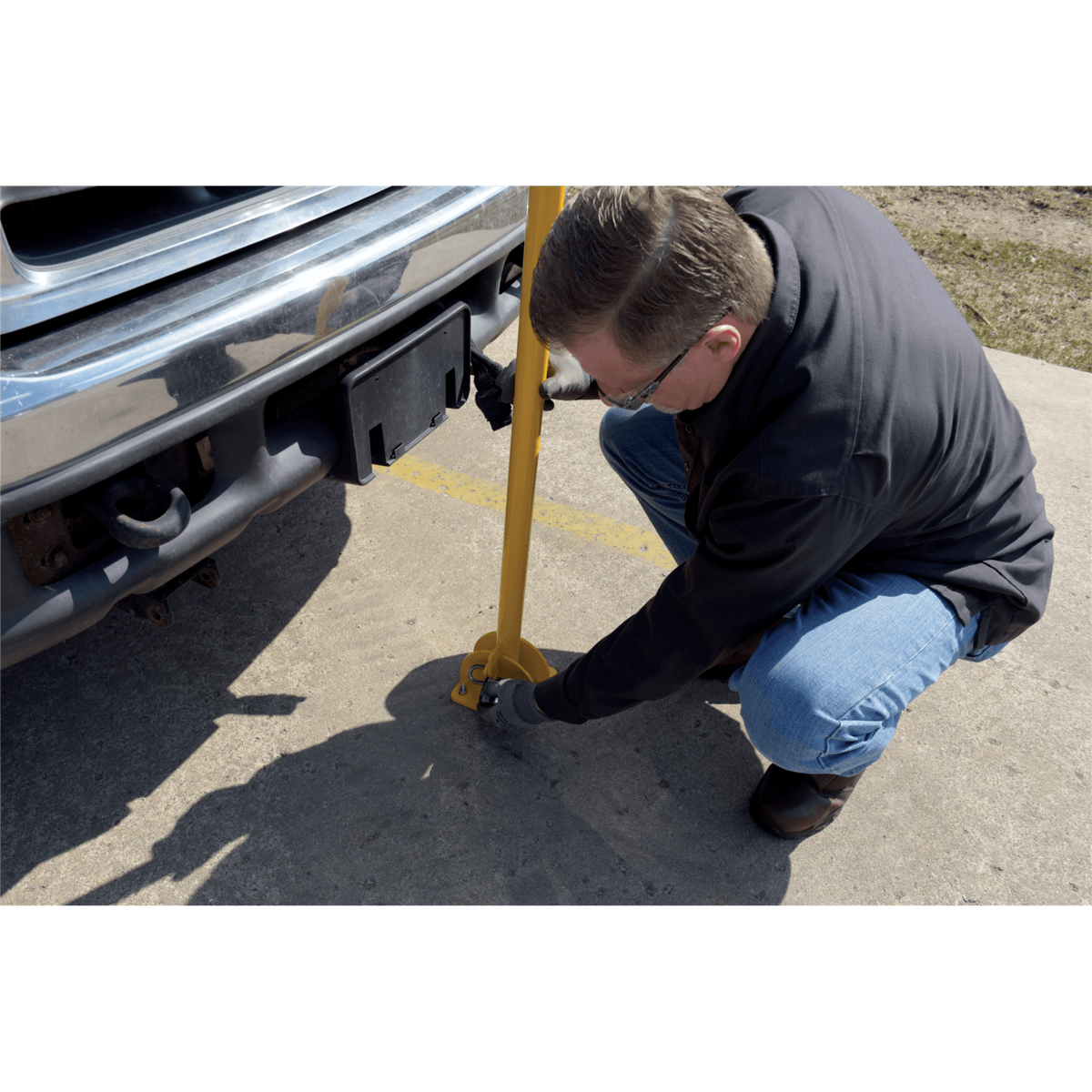 Vestil Steel Fold-Down Galvanized Bollard 42 In. Yellow BOL-FD-36-Y