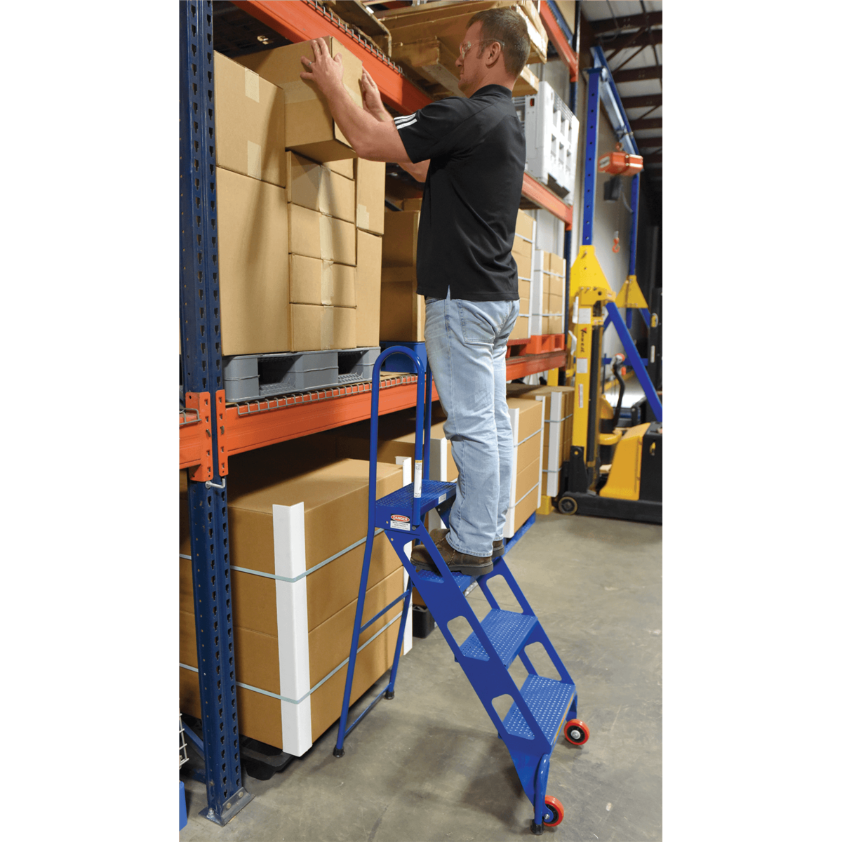 Vestil Steel Folding Ladder with Wheels 4 Step 350 Lb. Capacity Blue FLAD-4